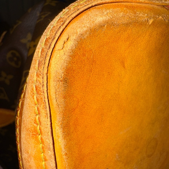 Louis Vuitton Classic Brown Monogram Shoulder Bag - Picture 10 of 12